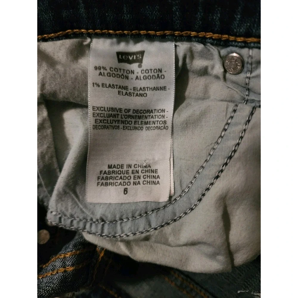 Levis these women